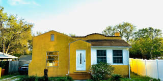 104 E Pinecrest Ave 104 E Pinecrest Ave Photo Gallery 1