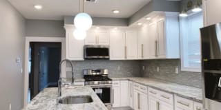 581 OLYMPIA AVE 581 OLYMPIA AVE Photo Gallery 1