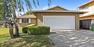 2079 Trafalgar Avenue 2079 Trafalgar Avenue Photo Gallery 1