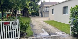 343 Menores Avenue 343 Menores Avenue Photo Gallery 1