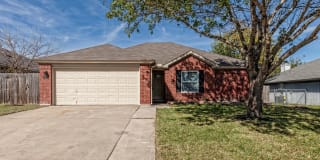 5001 Glennwood Dr 5001 Glennwood Dr Photo Gallery 1