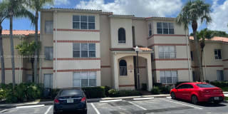 3330 Pinewalk Dr N 3330 Pinewalk Dr N Photo Gallery 1