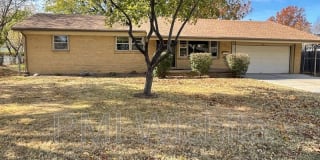 957 N Redbarn Ln 957 N Redbarn Ln Photo Gallery 1