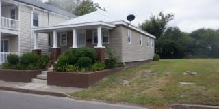 2040 Berkley Avenue 2040 Berkley Avenue Photo Gallery 1