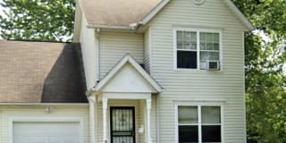 565 E 102nd St 565 E 102nd St Photo Gallery 1