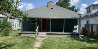 1629 Hoefgen St 1629 Hoefgen St Photo Gallery 1