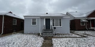 5439 Birch Ave 5439 Birch Ave Photo Gallery 1