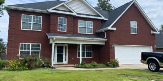111 Cheshire Dr 111 Cheshire Dr Photo Gallery 1