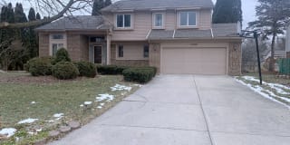 25392 Surrey Ln 25392 Surrey Ln Photo Gallery 1