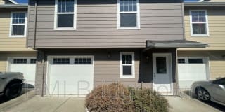 3450 Hawthorne Ave NE 3450 Hawthorne Ave NE Photo Gallery 1