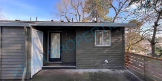 12730 Southeast 26th Avenue 12730 Southeast 26th Avenue Photo Gallery 1