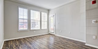 Bristol Village Apartments Bristol Village Apartments Photo Gallery 1