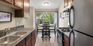 Lake Pointe Apartments Lake Pointe Apartments Photo Gallery 1
