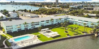 1819 SHORE DRIVE S #316 1819 SHORE DRIVE S #316 Photo Gallery 1