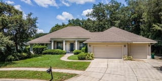 5062 GREENBRIAR TRAIL 5062 GREENBRIAR TRAIL Photo Gallery 1
