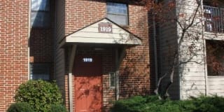 1919 N Hicks Road 1919 N Hicks Road Photo Gallery 1