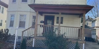142 Oakside Ave 142 Oakside Ave Photo Gallery 1