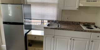 1636 Dyre St. #A 1636 Dyre St. #A Photo Gallery 1