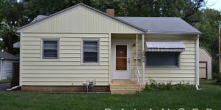 2004 SW Moundview Dr 2004 SW Moundview Dr Photo Gallery 1