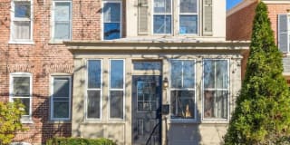 2431 W 18TH ST 2431 W 18TH ST Photo Gallery 1