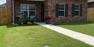 6409 SW Warrington Way 6409 SW Warrington Way Photo Gallery 1