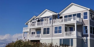 18 Neptune Dr 18 Neptune Dr Photo Gallery 1