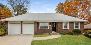 6721 North Indiana Avenue 6721 North Indiana Avenue Photo Gallery 1