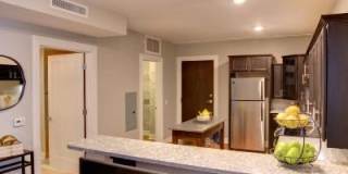 5009 N Sheridan Rd 620 5009 N Sheridan Rd 620 Photo Gallery 1