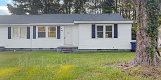 2247 Onslow Dr 2247 Onslow Dr Photo Gallery 1