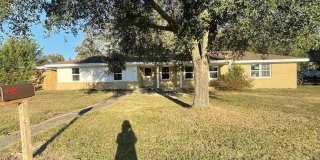 226 N 59th Ave 226 N 59th Ave Photo Gallery 1