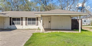 908 W Lamar Avenue 908 W Lamar Avenue Photo Gallery 1