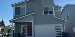 8438 63rd Pl NE 8438 63rd Pl NE Photo Gallery 1