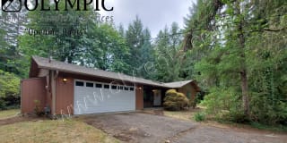 1213 20th Ave SE 1213 20th Ave SE Photo Gallery 1