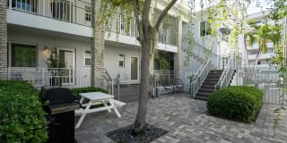 117 S Shore Dr 117 S Shore Dr Photo Gallery 1