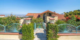 29840 Knoll View Drive 29840 Knoll View Drive Photo Gallery 1