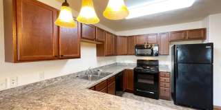 Sunset Pointe Apartments Sunset Pointe Apartments Photo Gallery 1