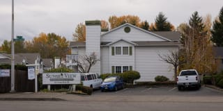 901 Sunset Blvd NE D214 901 Sunset Blvd NE D214 Photo Gallery 1