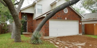 7 PEMBROKE LN 7 PEMBROKE LN Photo Gallery 1