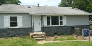 4802 N Elwood Ave 4802 N Elwood Ave Photo Gallery 1