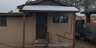 349 W 37th Street Unit D 349 W 37th Street Unit D Photo Gallery 1