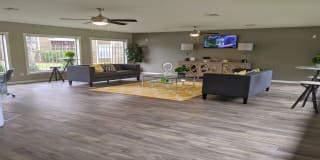 Oak Run Manor Apartments Oak Run Manor Apartments Photo Gallery 1
