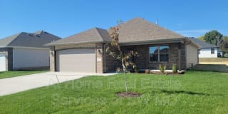 725 N. Jozlynn Ave. 725 N. Jozlynn Ave. Photo Gallery 1