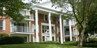 Versailles on the Lakes Schaumburg Versailles on the Lakes Schaumburg Photo Gallery 1