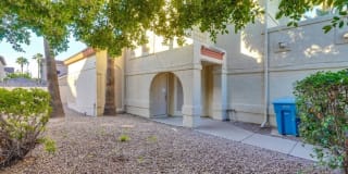 521 E Kristal Way 521 E Kristal Way Photo Gallery 1