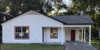 226 N Hyman St 226 N Hyman St Photo Gallery 1