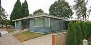 952 SE Washington St. 952 SE Washington St. Photo Gallery 1