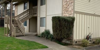 11983 SW Center Street Unit D 11983 SW Center Street Unit D Photo Gallery 1