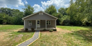 2338 Pope Avenue 2338 Pope Avenue Photo Gallery 1