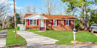 34 Westpine Court 34 Westpine Court Photo Gallery 1