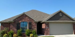 4445 W Wales Dr 4445 W Wales Dr Photo Gallery 1